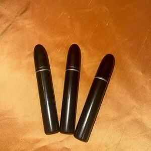 CHANEL UPWARD LASH IN BLACK HTF! MASCARA